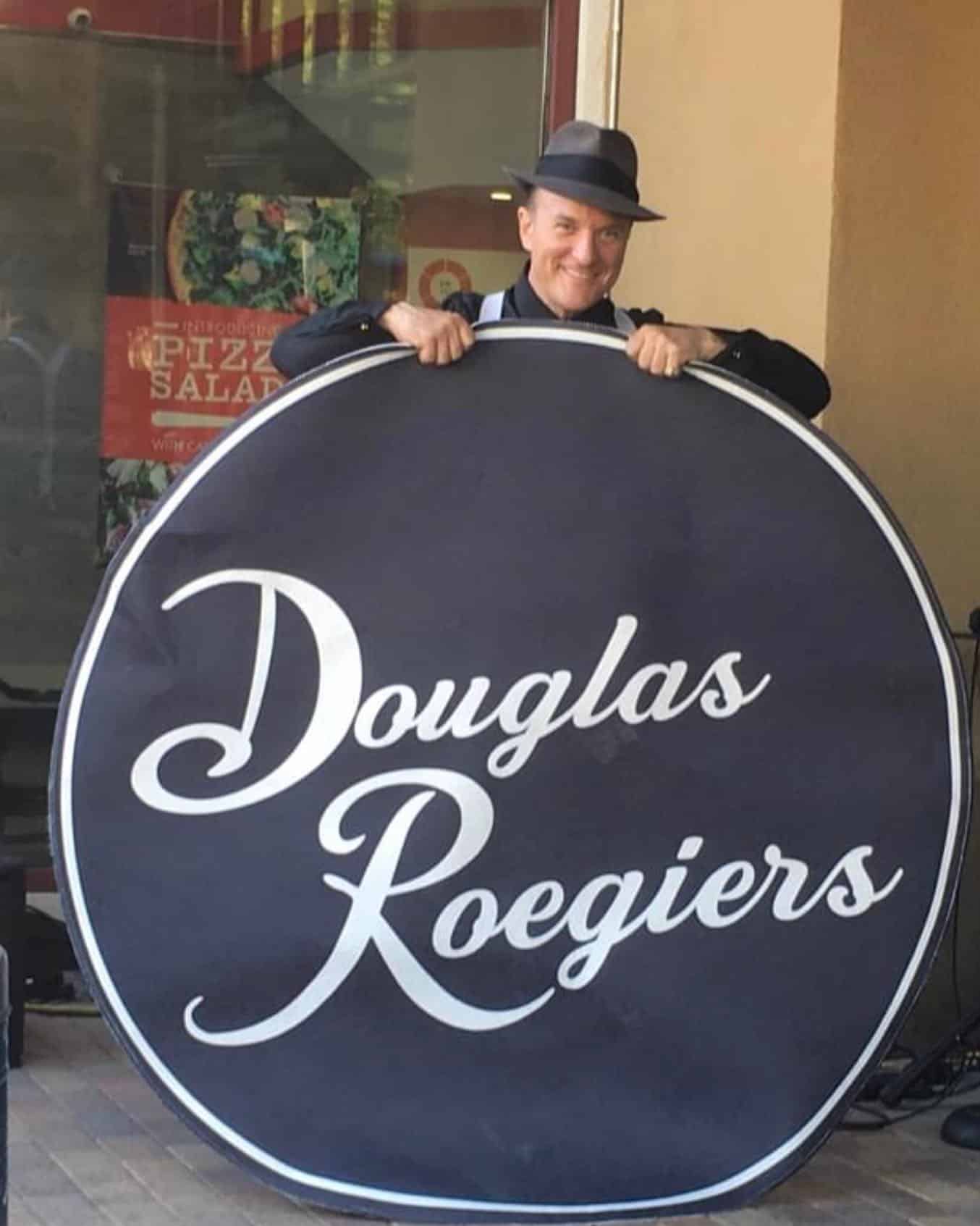 Douglas Roegiers Joe's Italian Restaurant and Bar Le Grand Barr on the patio from 6:30 to 9:30 PM.